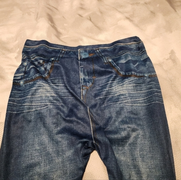 Stretchy Jeggings that look like‎ Jeans. Never Worn. Small. - Picture 5 of 6